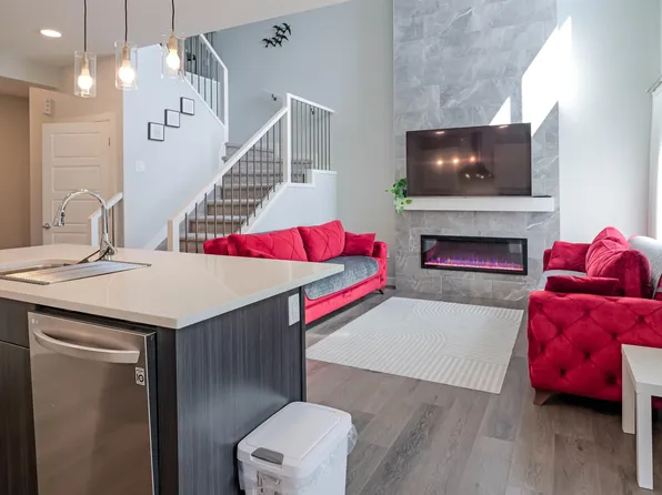 111 Kingsbury Cir, Spruce Grove, AB T7X 0C9