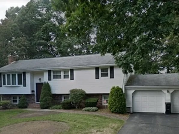 60 Margery Rd, Brockton, MA 02301