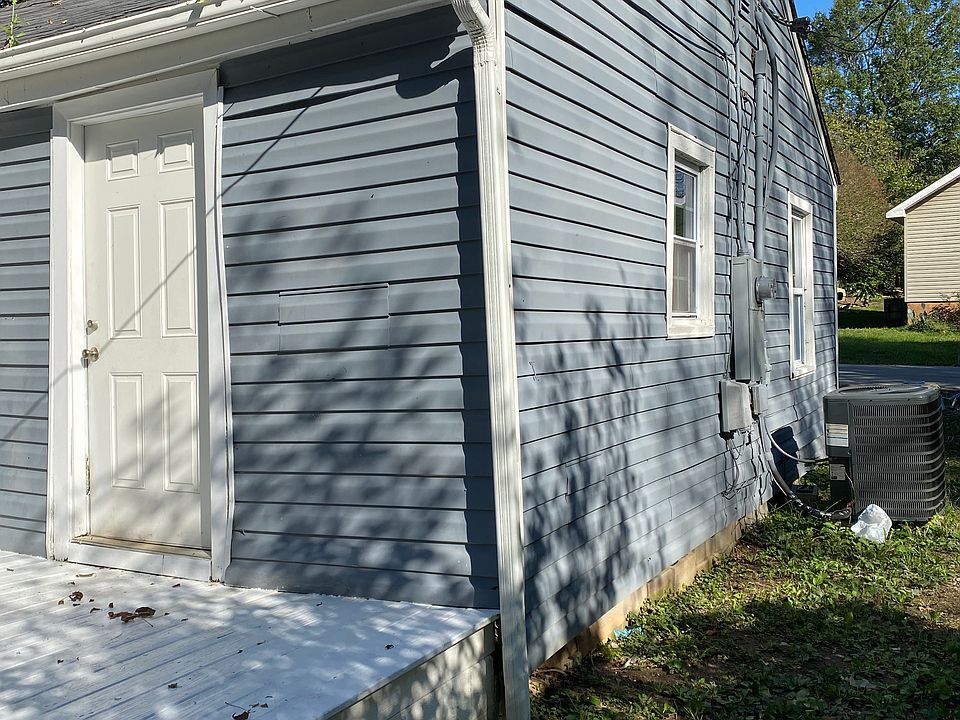 1st image of 2433 Myers St