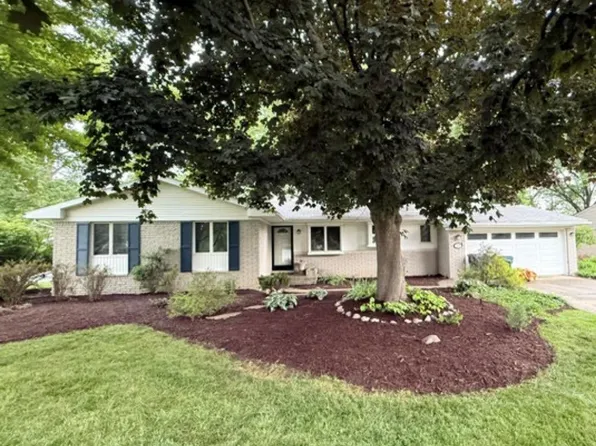 316 Paragon Dr, Troy, MI 48098
