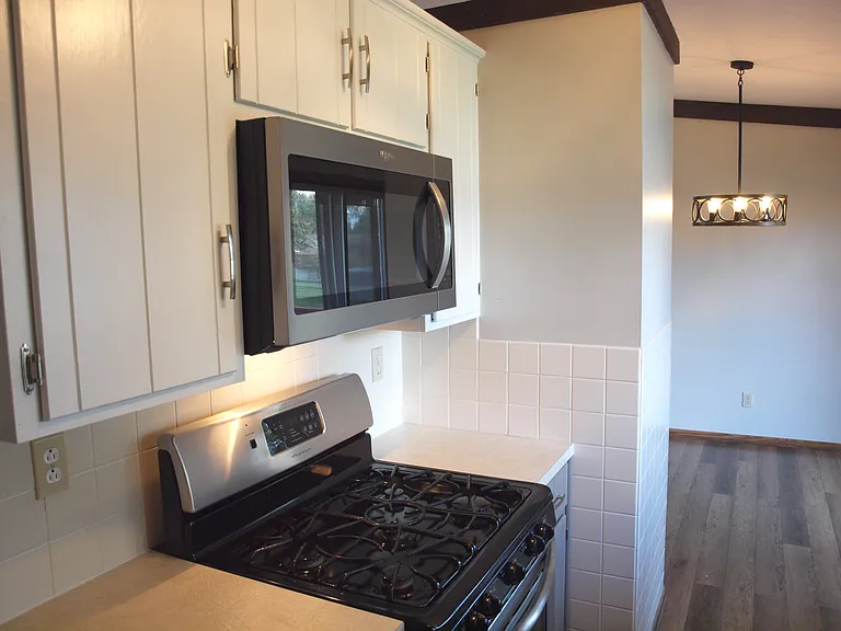 607 Cheyenne Cir — Photo 7