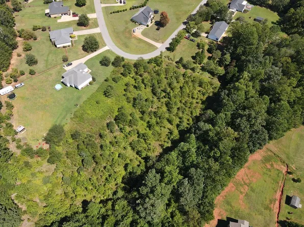 159 Gettys Farm Rd #65, Gaffney, SC 29341