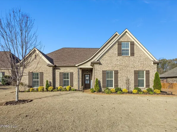 552 Benton Dr, Nesbit, MS 38651