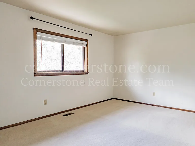 3427 Clubheights Dr — Photo 37