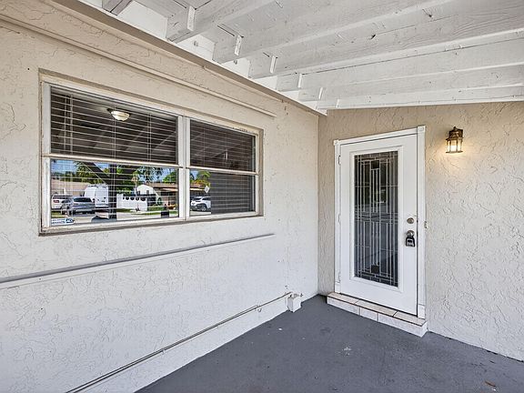 4th image of 2248 SW 14th Court
