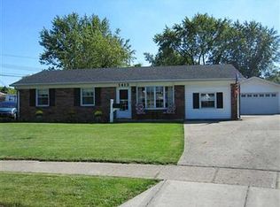 1413 Arcola Ct, Beech Grove, IN 46107