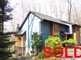 205 Lake Vista Ct, Drums, PA 18222
