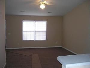 5th image of 5009-5011 Geyser Blvd