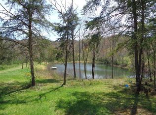 6662 Sunday Rd, Victor, WV 25938