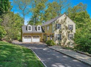 95 Maple Ave, Stirling, NJ 07980