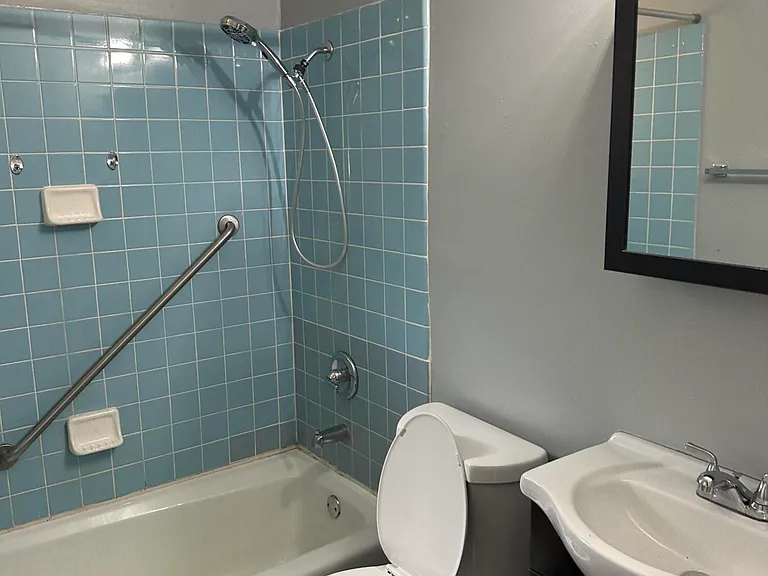 703 Wilkinson Blvd #4 — Photo 40