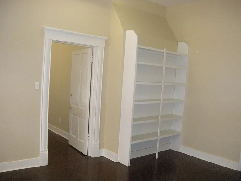 915 W 23rd St #C — Photo 5