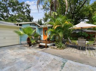 834 Moore St, Dunedin, FL 34698