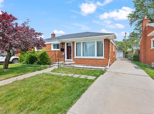 6442 Arcola St, Garden City, MI 48135