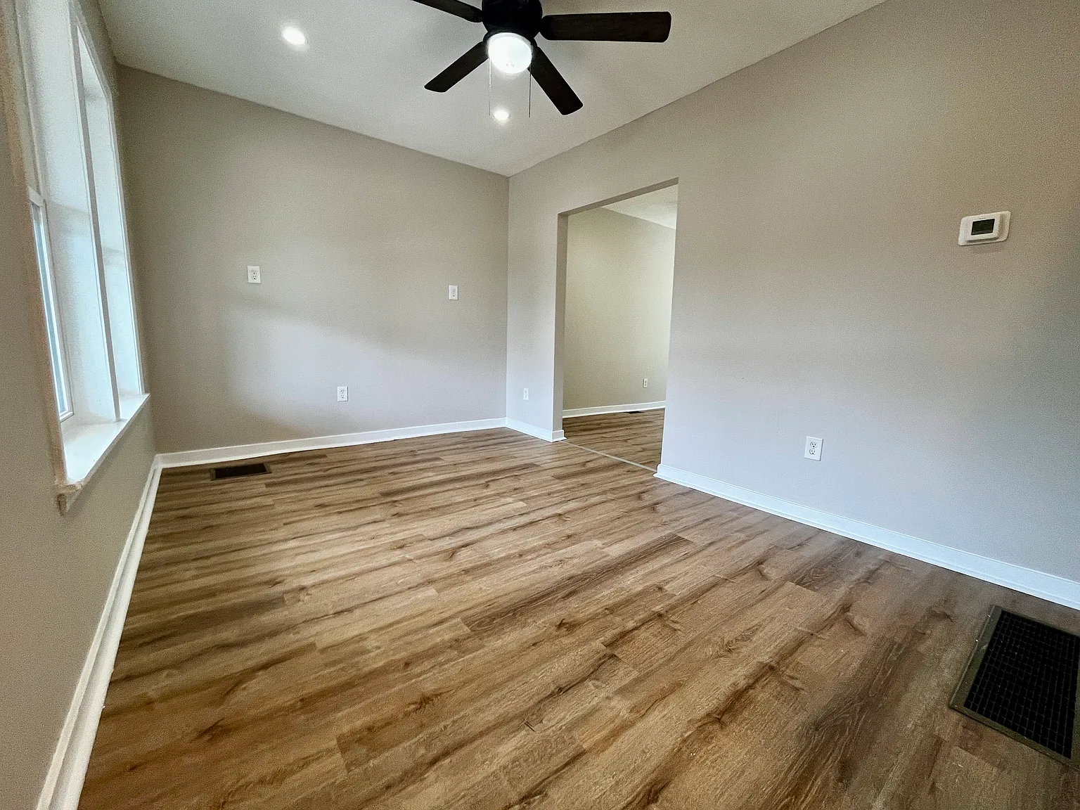 2 bed, $1,150 — Photo 2