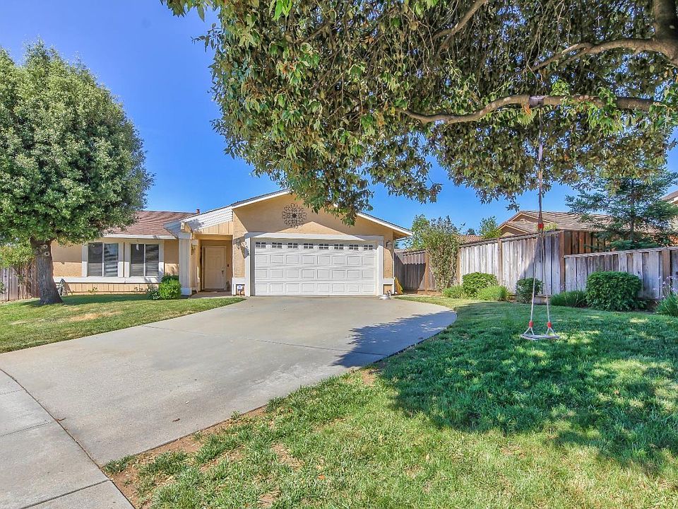 1st image of 1505 Fieldshire Way
