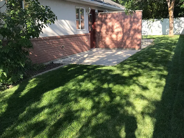 1441 S Main St — Photo 30
