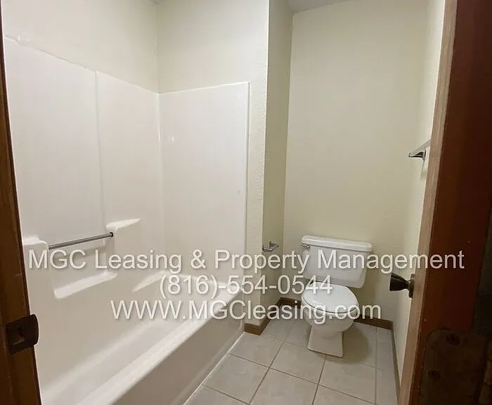 3557 NE Independence Cir — Photo 11