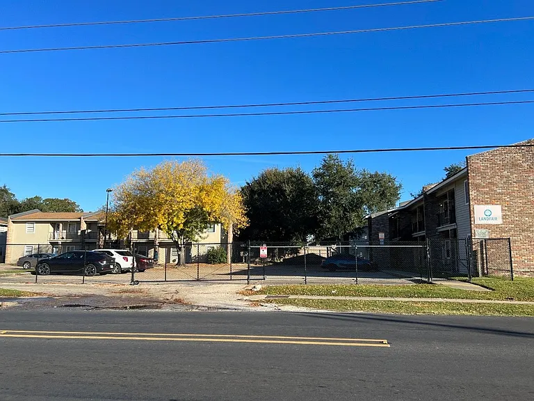 815 Martin Luther King Jr Dr — Photo 27