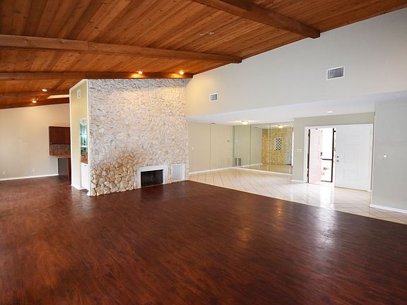 2nd image of 7527 Black Olive Ave