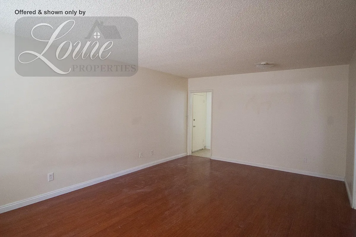 Building Photo - 753 Southview Rd #E