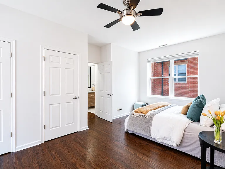 715 W Eastman St #0 — Photo 16