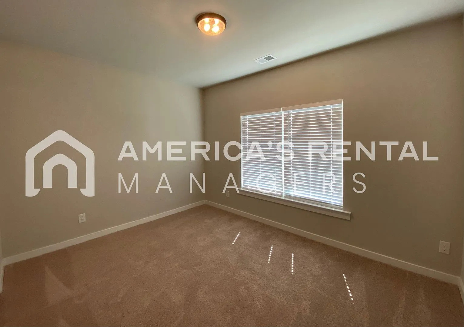 Home for Rent in Jemison, AL... Available to View Now — Photo 4