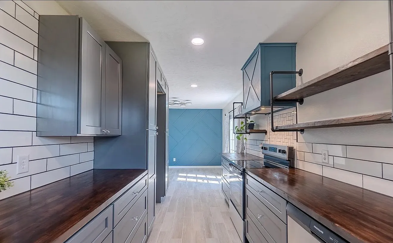 3 bed, 1136 sqft, $1,600 — Photo 2