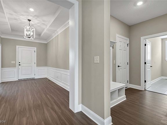 5th image of 670 Innisbrook Ln
