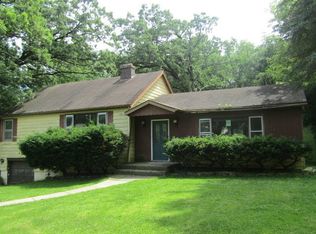 951 Main St, Genoa City, WI 53128