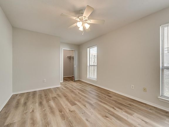 5th image of 128 Brockway Dr