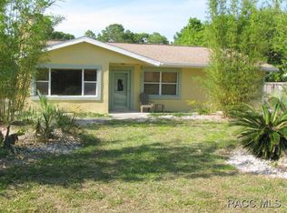 7749 W Tropical Ln, Homosassa, FL 34448