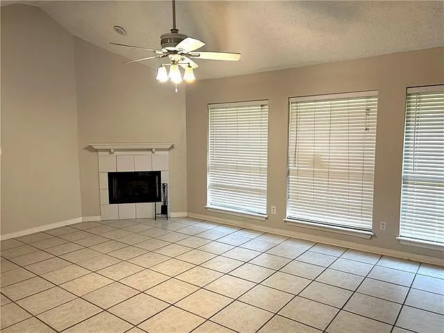 130 S Cherrywood Ln — Photo 5