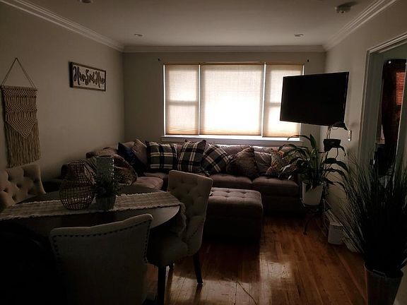 4th image of 274 Graff Ave Floor 2