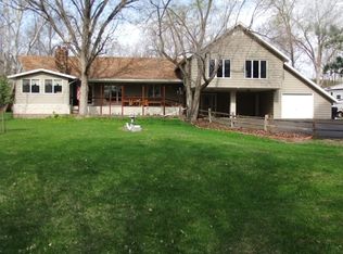 348 River Rd, Glendive, MT 59330