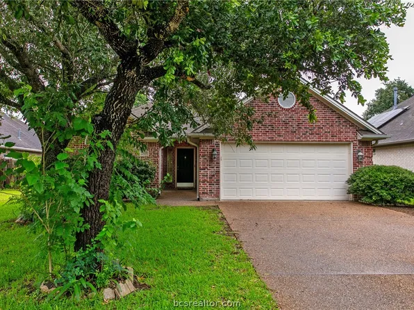 2302 Kendal Green Cir, College Station, TX 77845