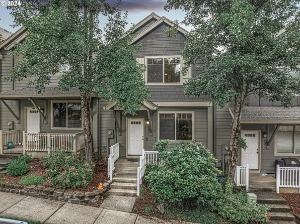 38563 Cascadia Village Dr, Sandy, OR 97055