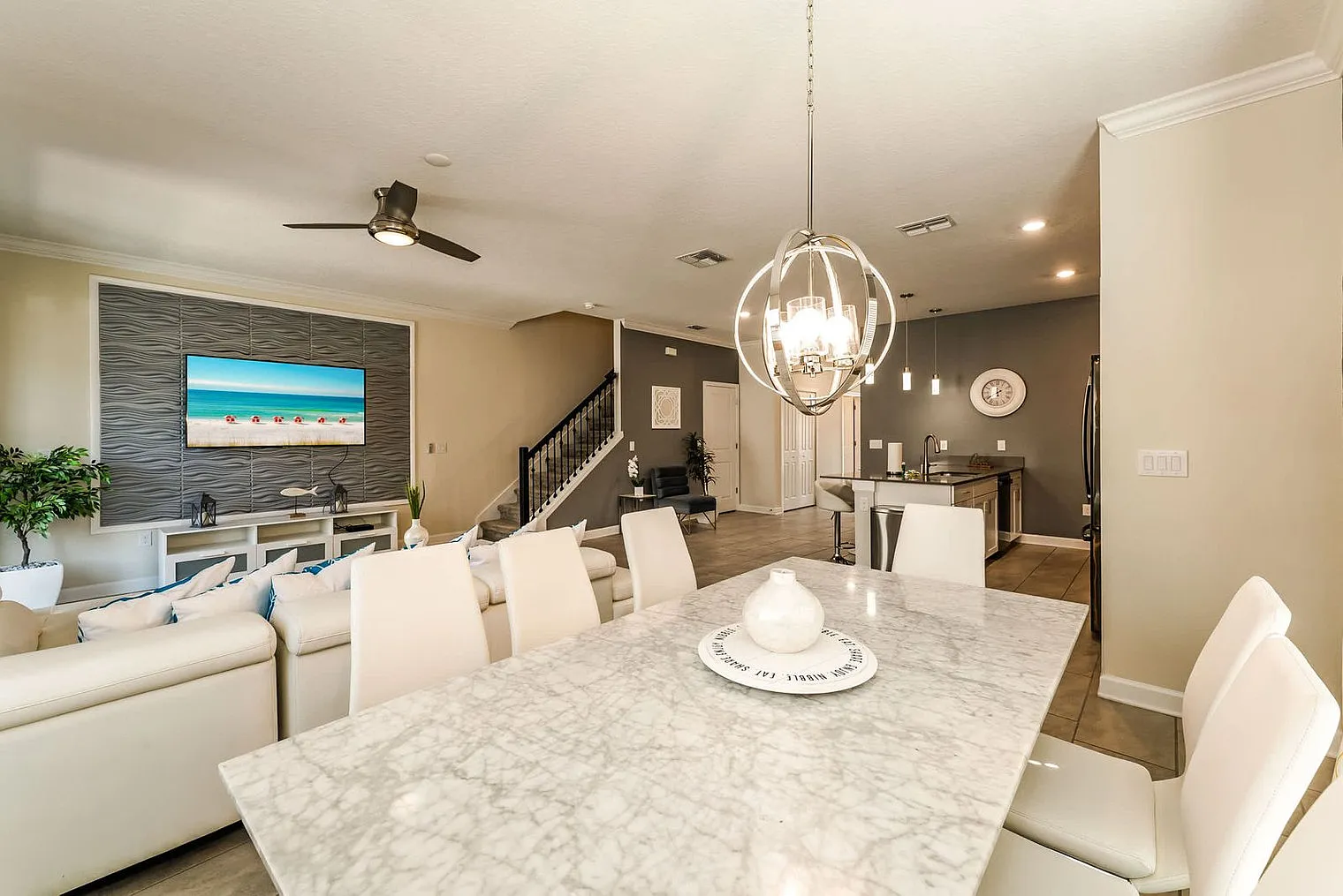 5 bed, 4.0 bath, 2163 sqft, $4,156 — Photo 3