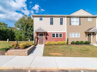 1158 Commonwealth Cir, Forest, VA 24551