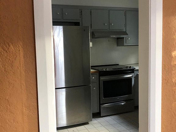 3rd image of 5207 Argall Ave Unit 2