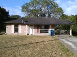 1006 Mesquite St, Refugio, TX 78377