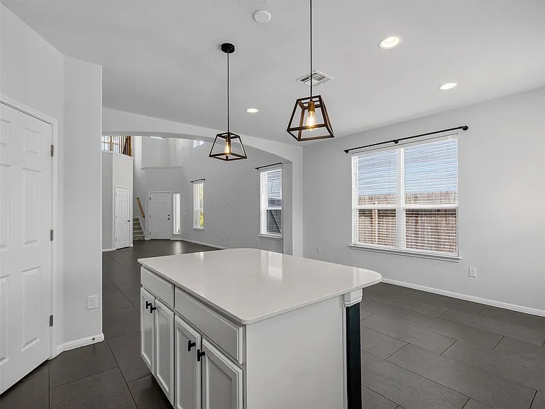 6321 Andes Peak Trl — Photo 12