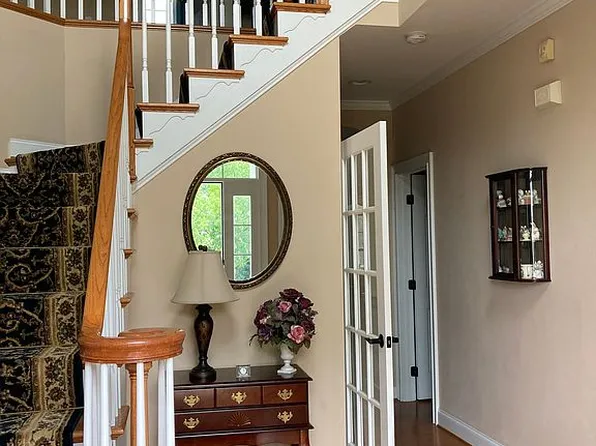 2098 Mallard Dr, Lancaster, PA 17601