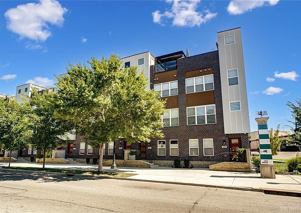 1st image of 46 S Patterson Blvd