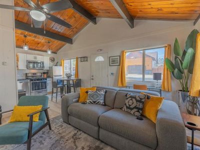 972 Pinon Ln, Big Bear City, CA, 92314