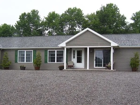 123 Davis Ln, Oxford, NY 13830
