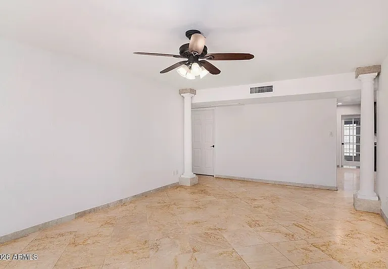 1059 E Broadmor Dr — Photo 14