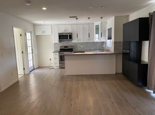 1801 W Victory Blvd APT 102, Burbank, CA 91506