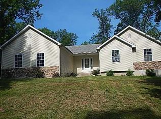 1153 Sugar Grove Rd, Troy, MO 63379