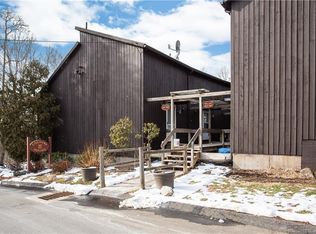 15J Country Squire Dr, Cromwell, CT 06416